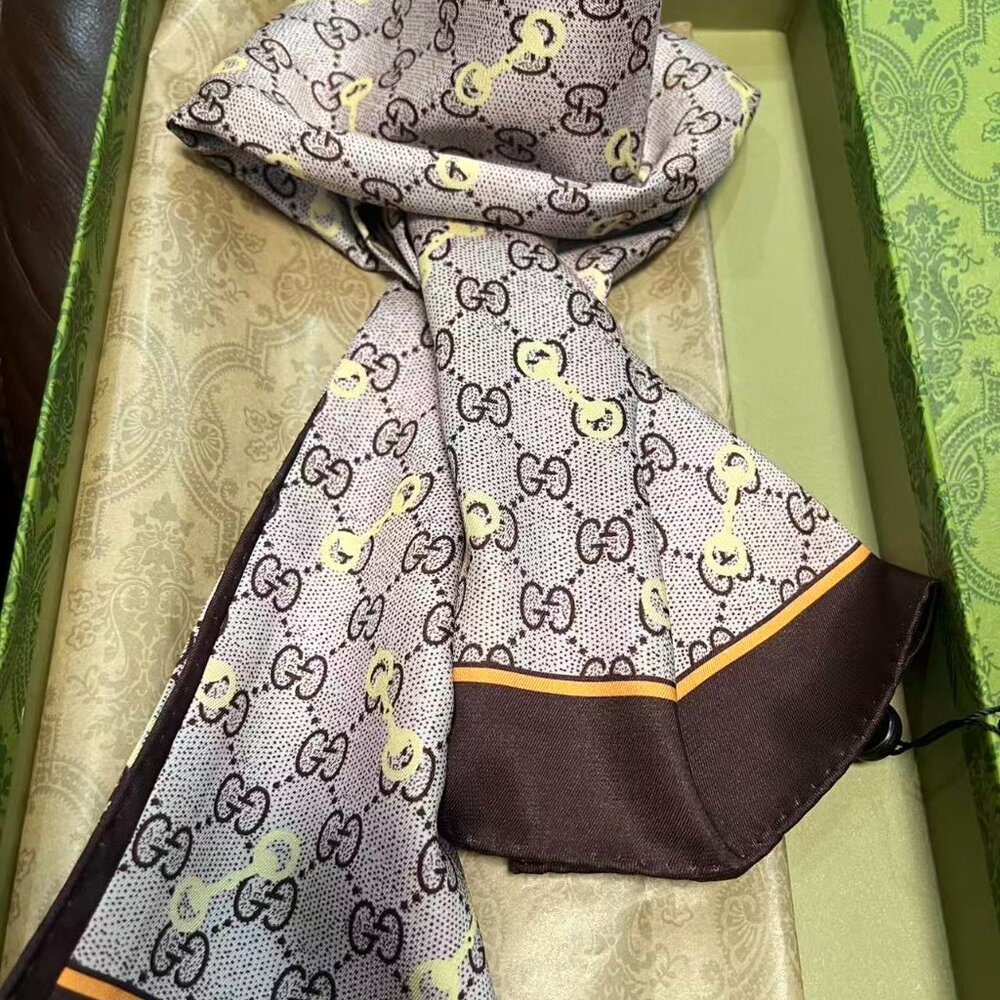 Gucci Brown and Cream Patterned Scarf - Picture 4 of 5